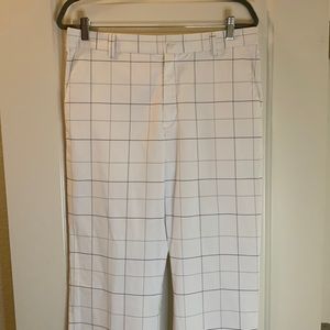 Men’s Nike Golf Tour Performance Pants - Size 32 x 34 - White w/ Black and Gray